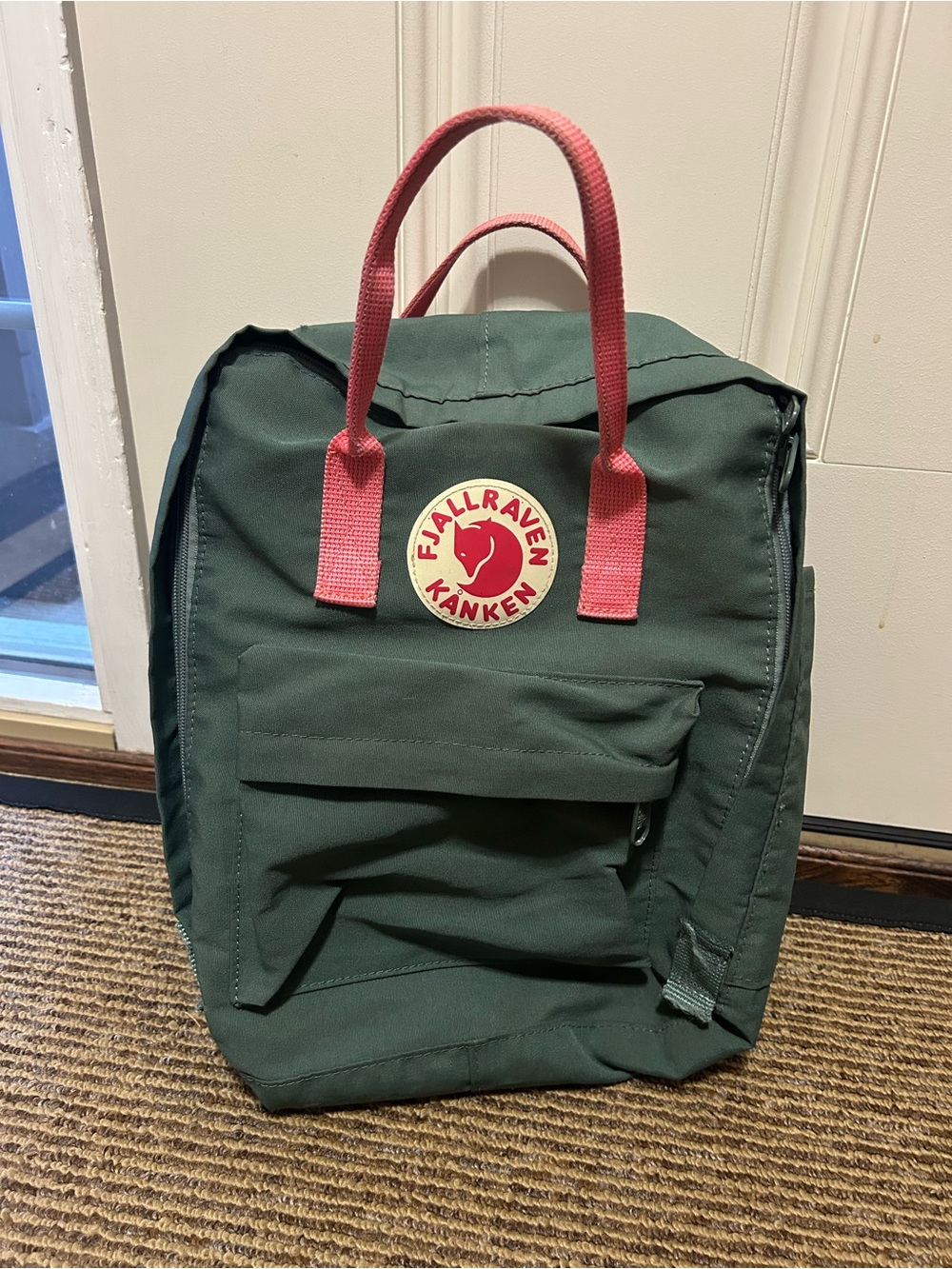 MINI Kånken Forest Green Backpack with Pink Handles
